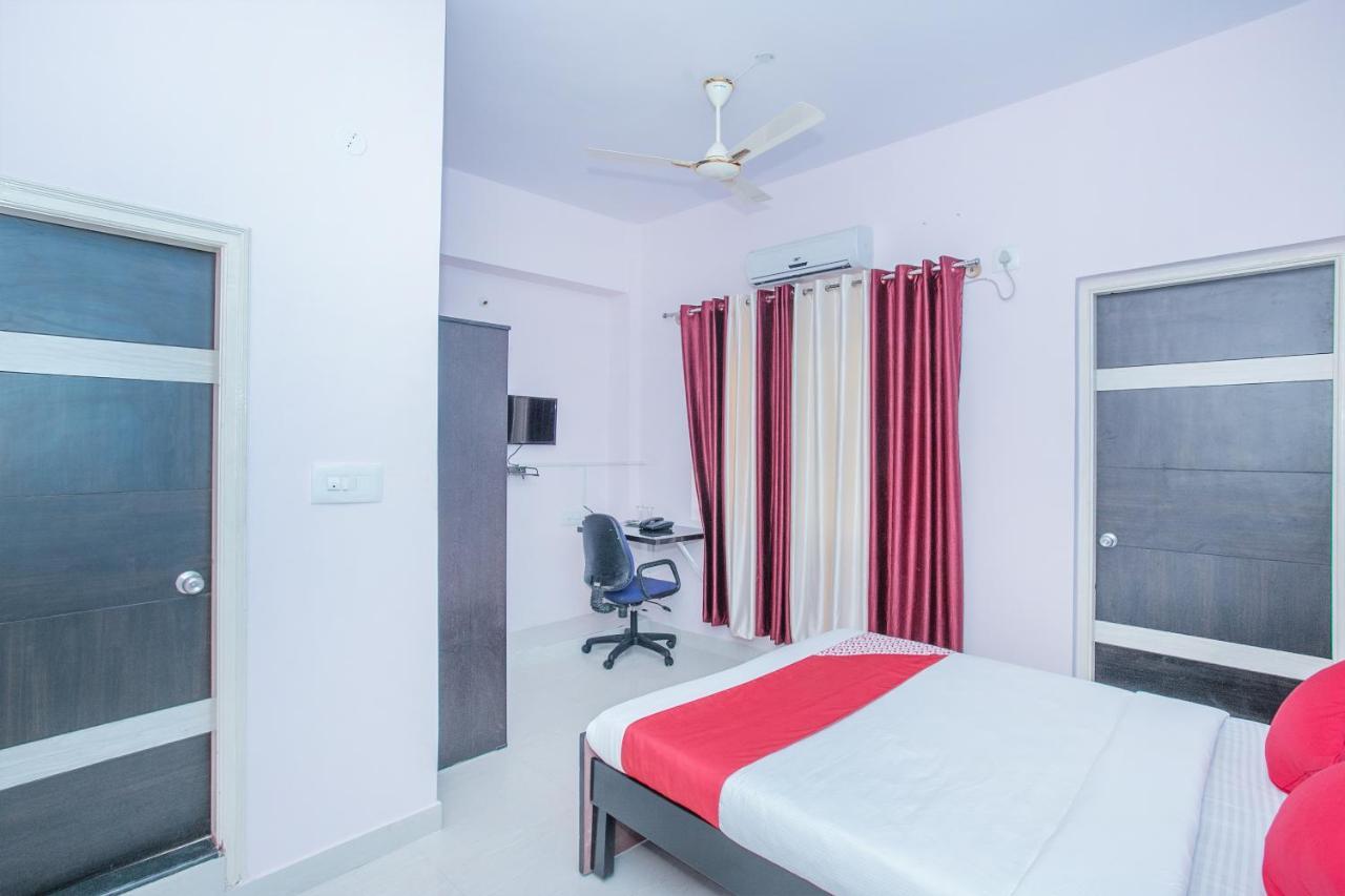 Oyo 24069 Flagship Aaira Inn Bangalore Buitenkant foto